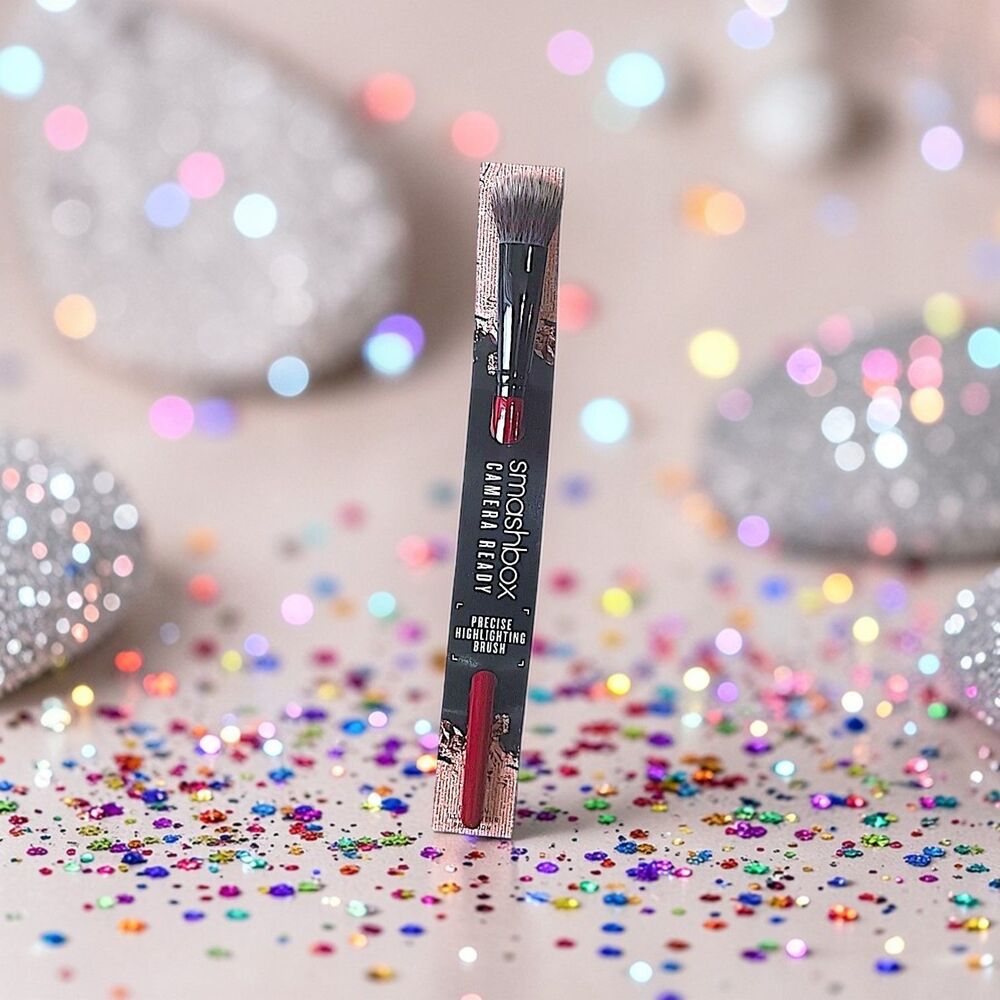 Smashbox Cosmetics Camera Ready Precise Highlighting Brush Brand New In Box